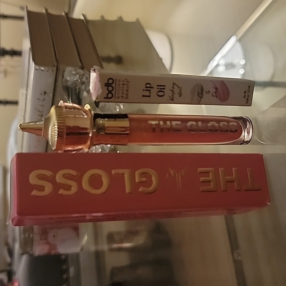 Jeffree Star lip glosses and bdb pink lip oil set.